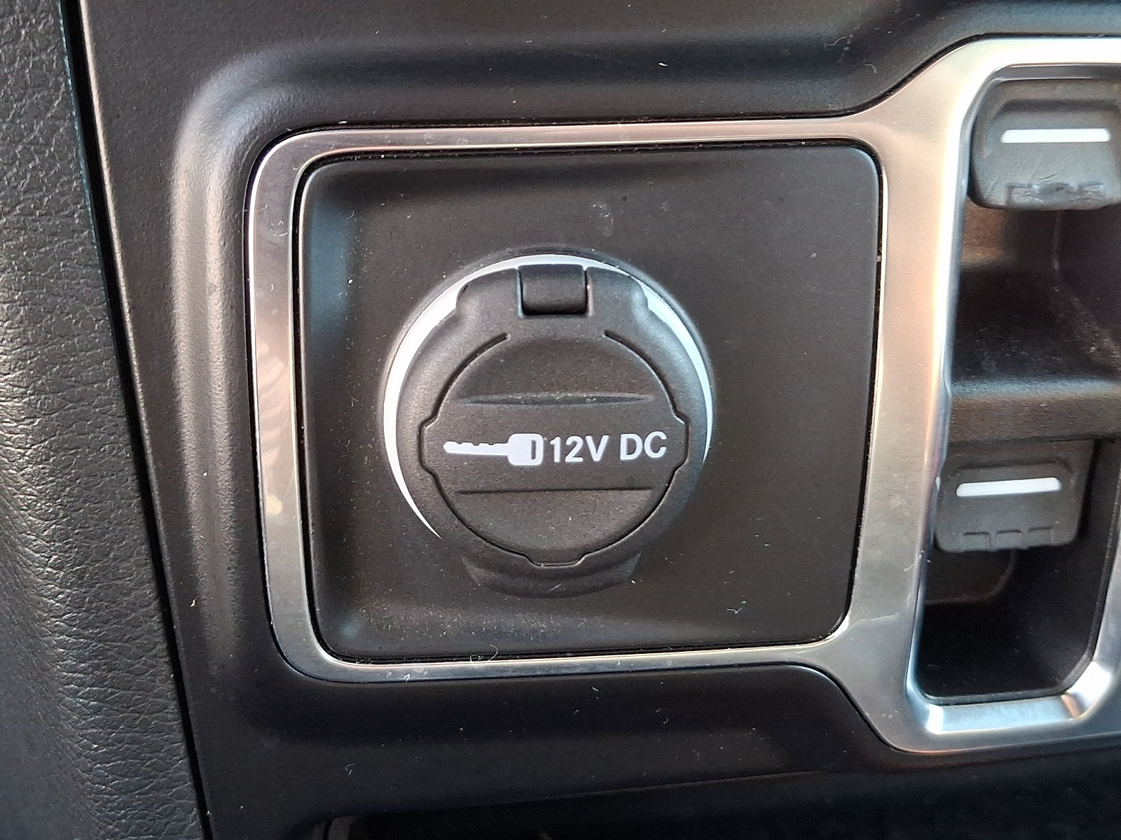 Used 2021 Jeep Wrangler Unlimited Sport AWD/4WD image 23