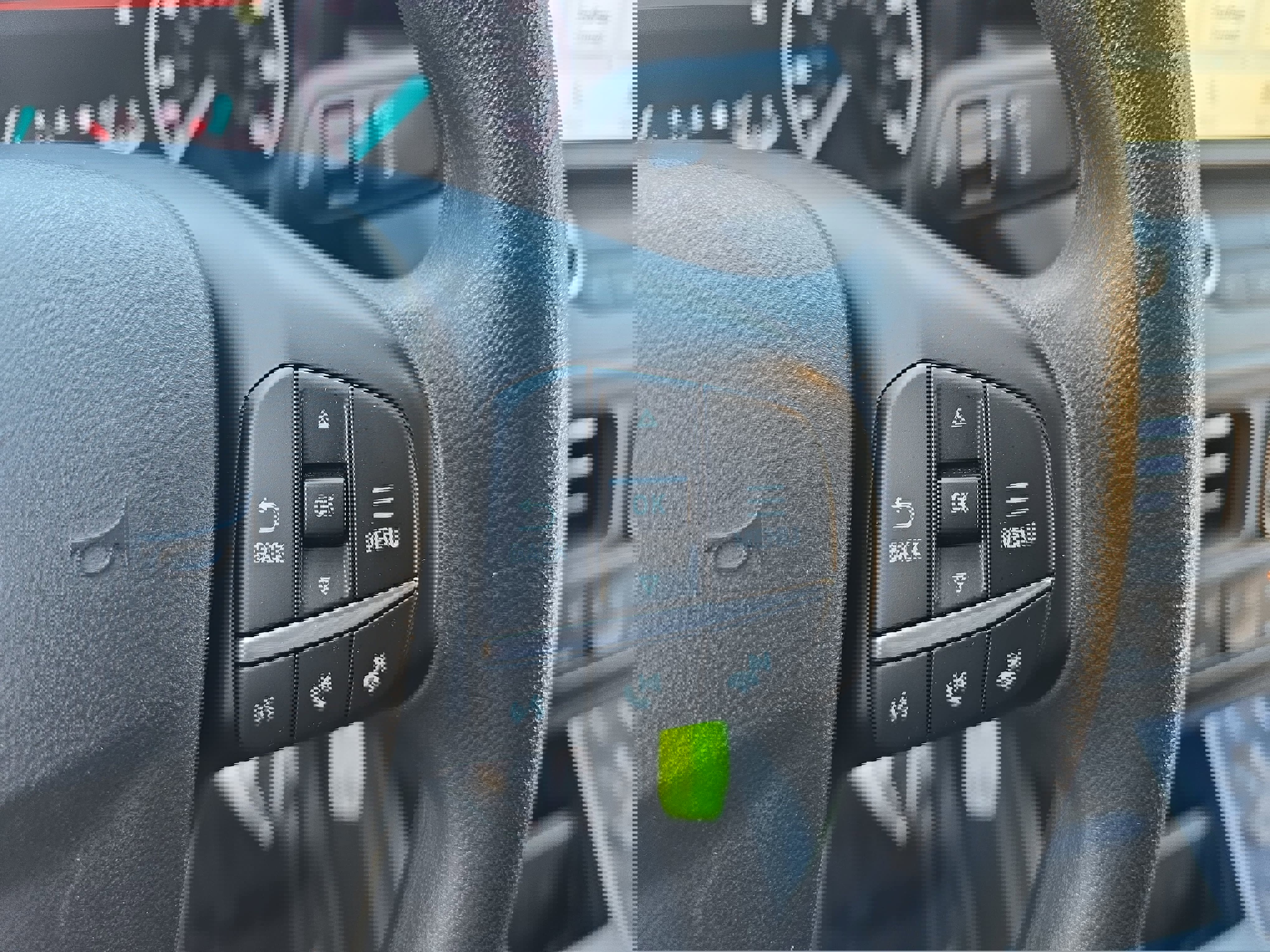 Used 2023 Ford Maverick XL image 19