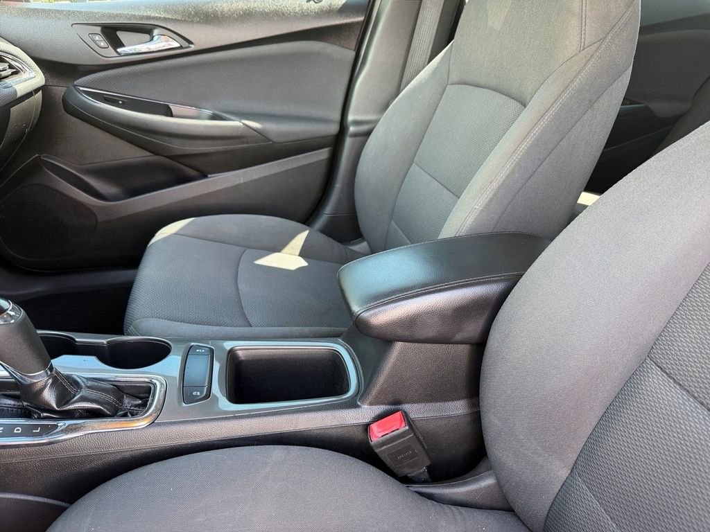 Used 2019 Chevrolet Cruze LT w/ LT Fleet Convenience Package FWD image 12