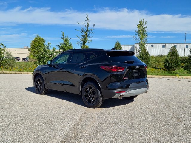 Used 2023 Chevrolet Blazer LT w/ Midnight/Sport Edition FWD image 7