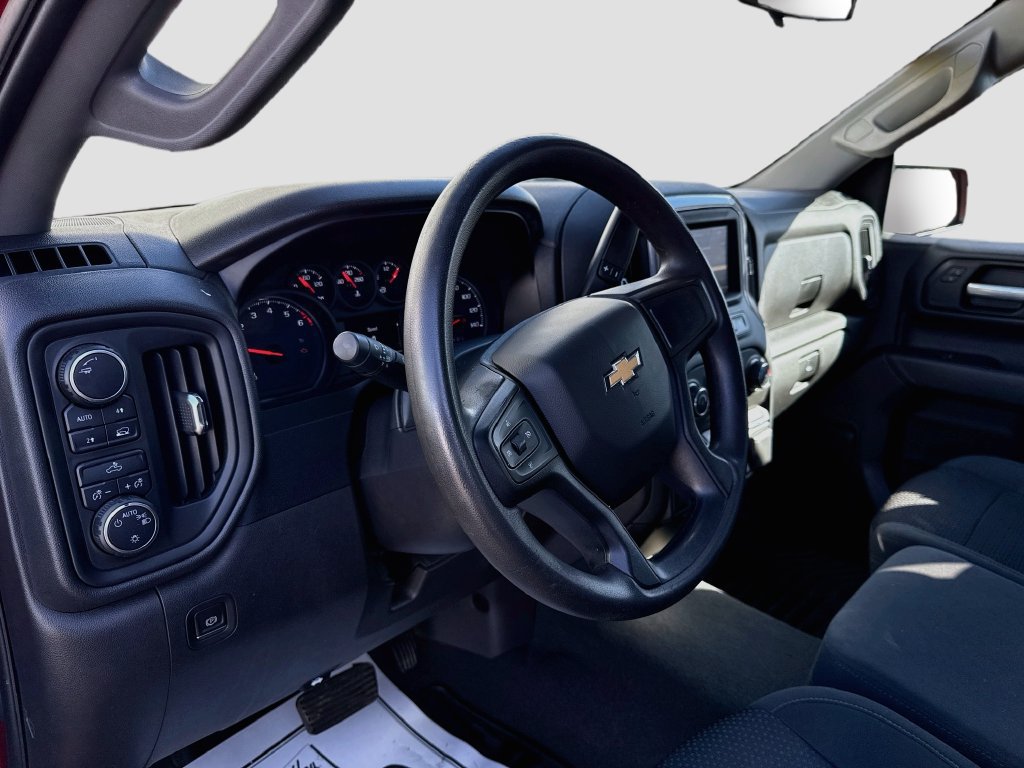 Used 2021 Chevrolet Silverado 1500 Custom AWD/4WD image 9