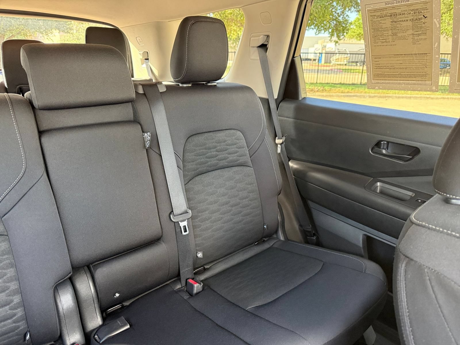 Used 2025 Nissan Pathfinder SV FWD image 39