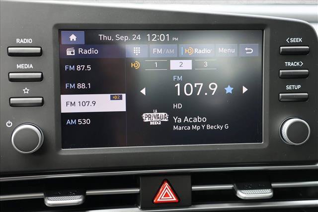 New 2026 Hyundai Elantra SE FWD image 17