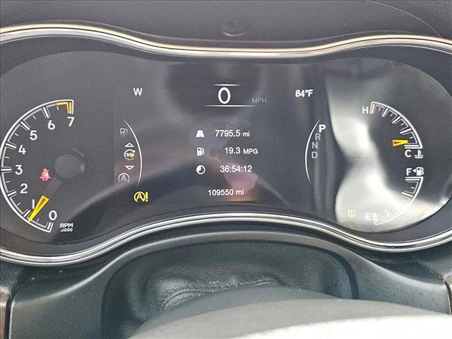 Used 2016 Jeep Grand Cherokee Limited w/ Luxury Group II image 11