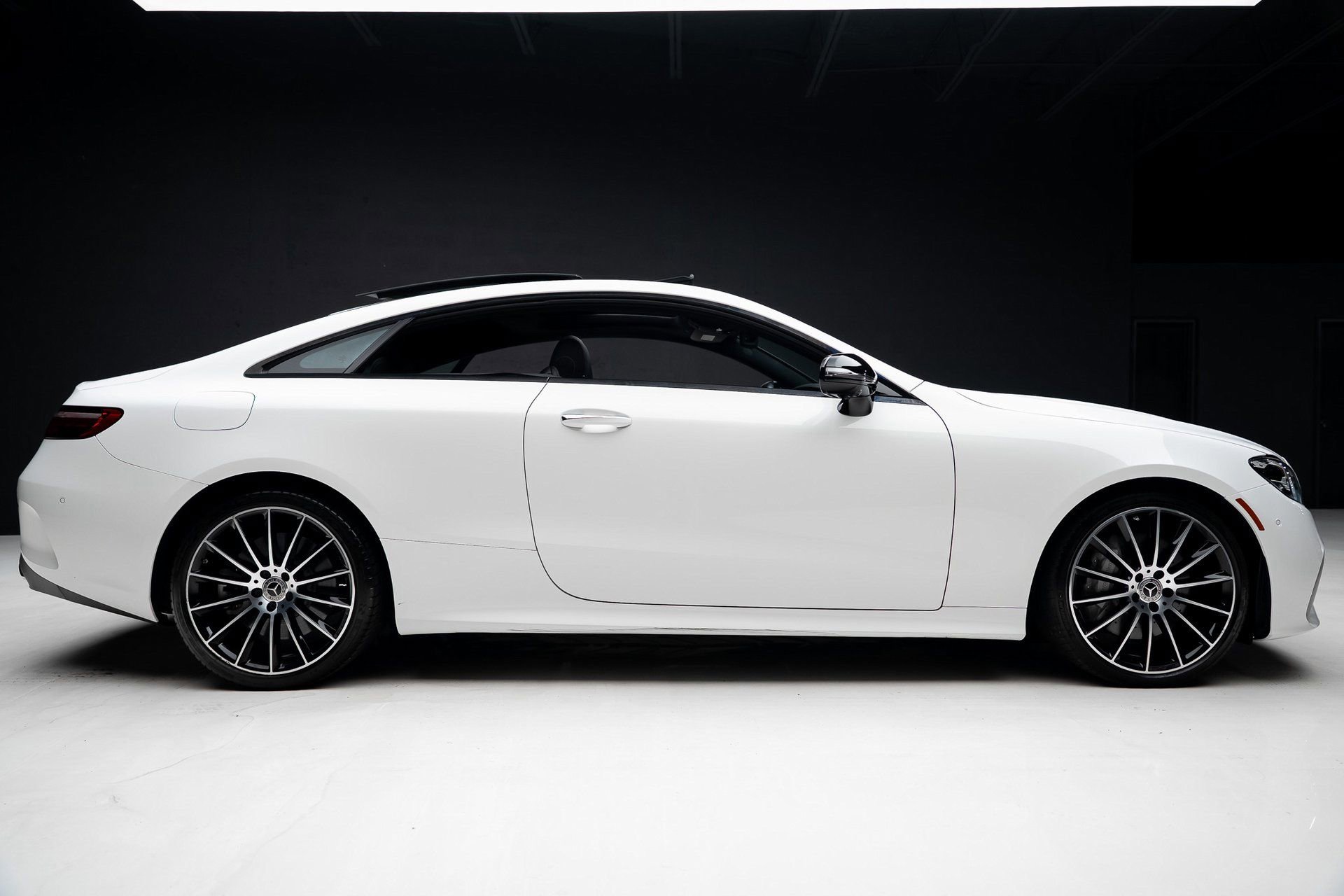 Used 2023 Mercedes-Benz E 450 Coupe image 35