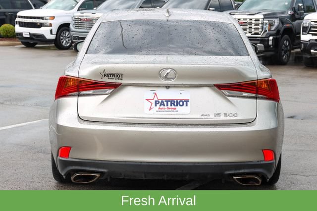 Used 2018 Lexus IS 300 AWD w/ Comfort Package image 4