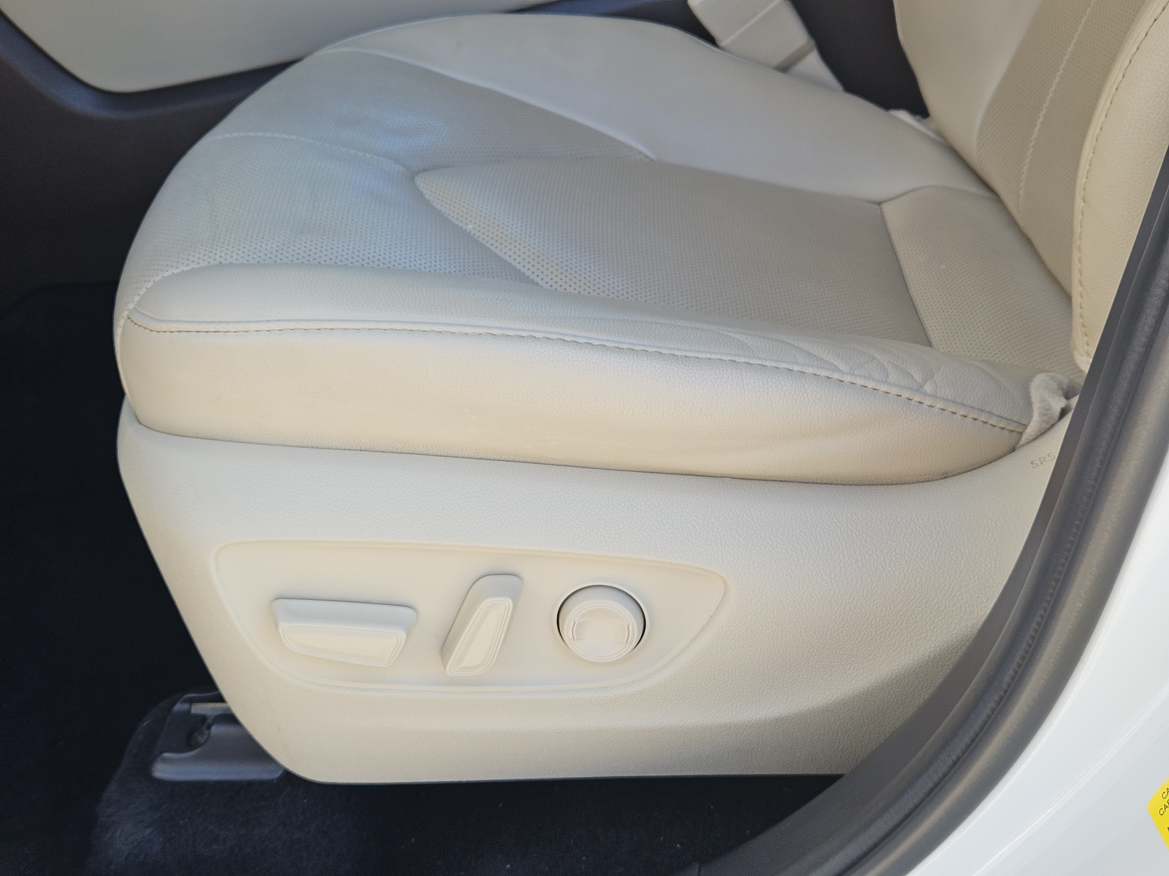 Used 2022 Toyota Highlander Limited FWD image 26