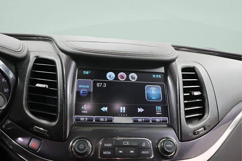 Used 2015 Chevrolet Impala LT FWD image 11