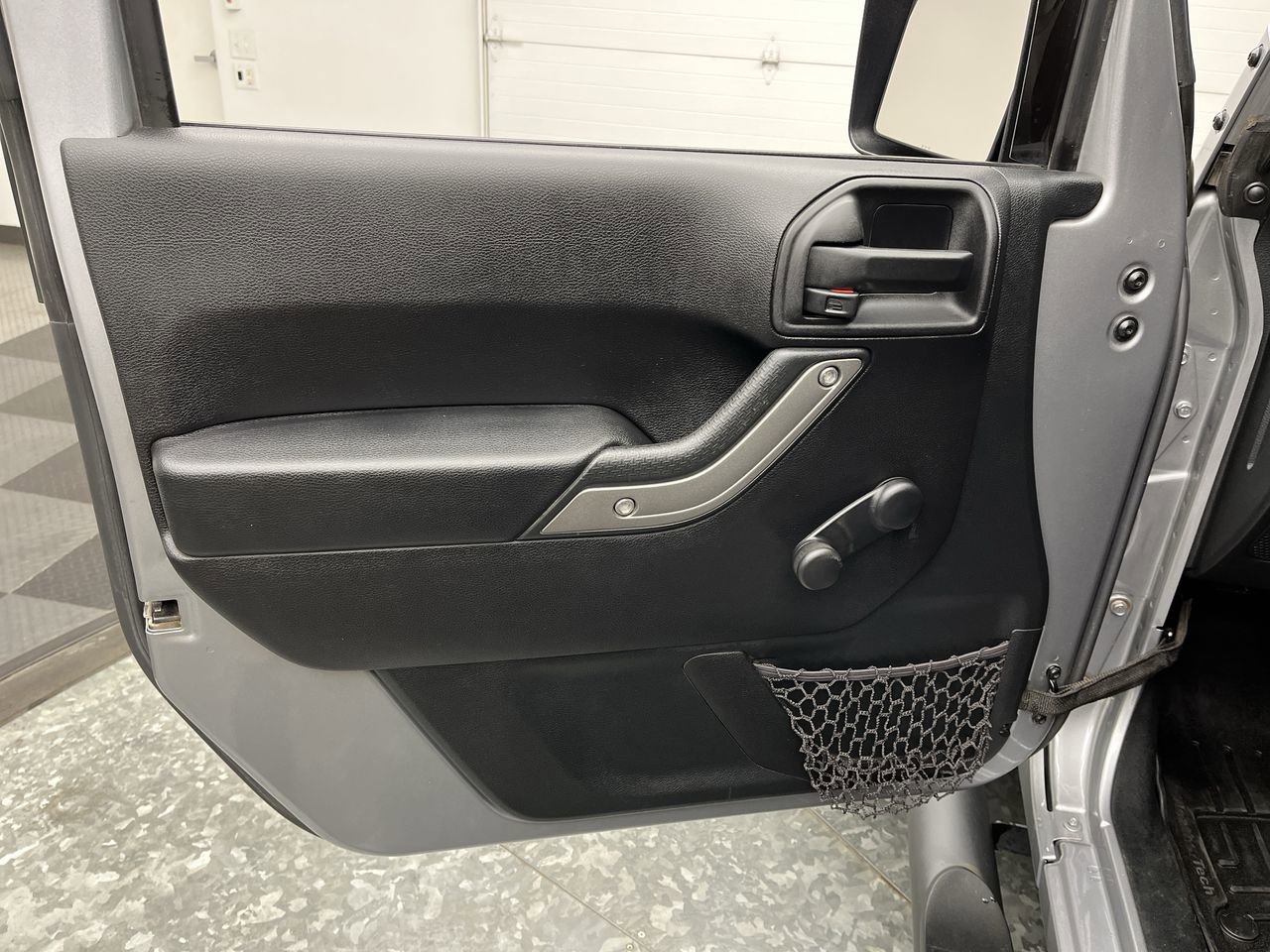 Used 2016 Jeep Wrangler Unlimited Sport AWD/4WD image 6