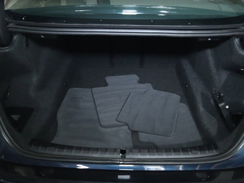 Certified 2022 BMW 540i xDrive w/ M Sport Package image 32