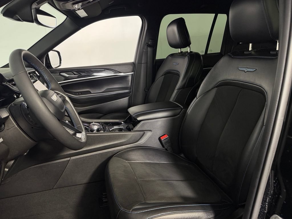 Certified 2022 Jeep Grand Cherokee Trailhawk AWD/4WD image 23