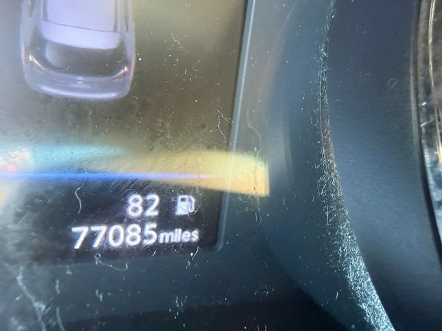 Used 2018 Nissan Rogue SV w/ Premium Package AWD/4WD image 14