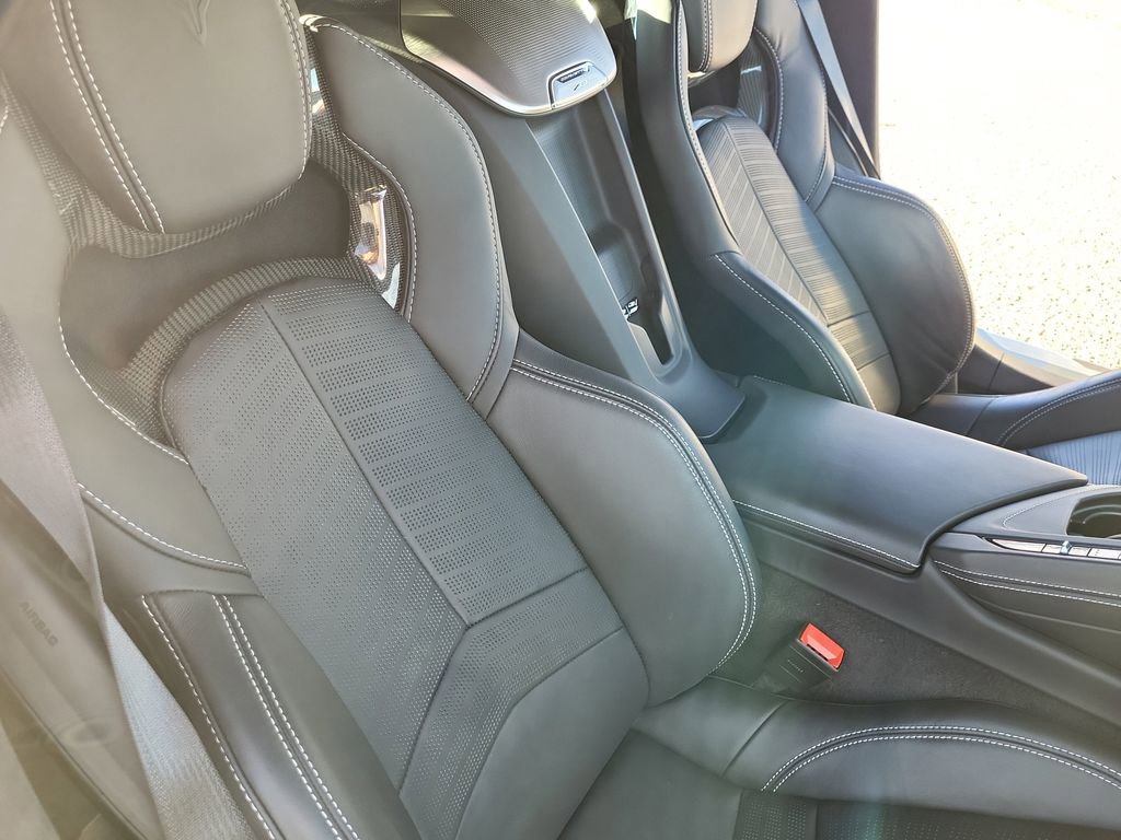 Used 2023 Chevrolet Corvette Stingray Premium Cpe w/ Z51 Performance Package image 19