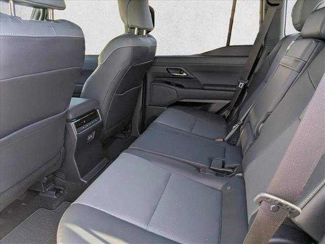 Certified 2025 Lexus GX 550 w/ Cold Area Package image 16