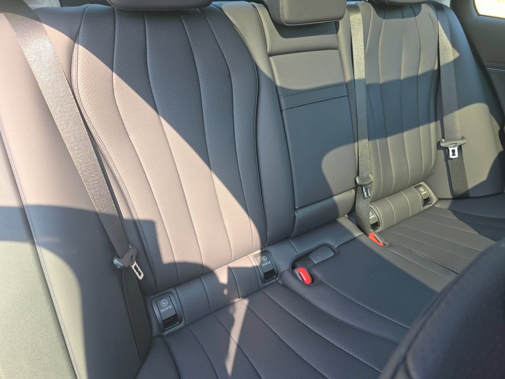 New 2027 Mercedes-Benz E 350 4MATIC Sedan image 21
