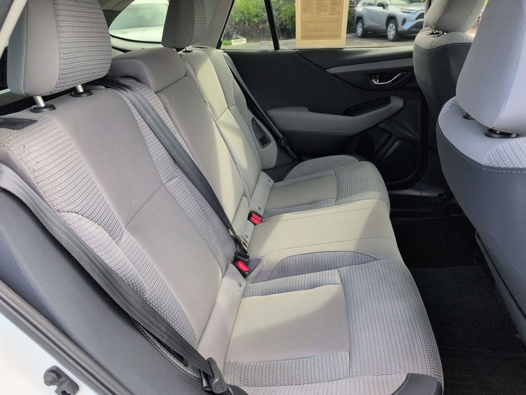 Used 2025 Subaru Outback Premium image 30