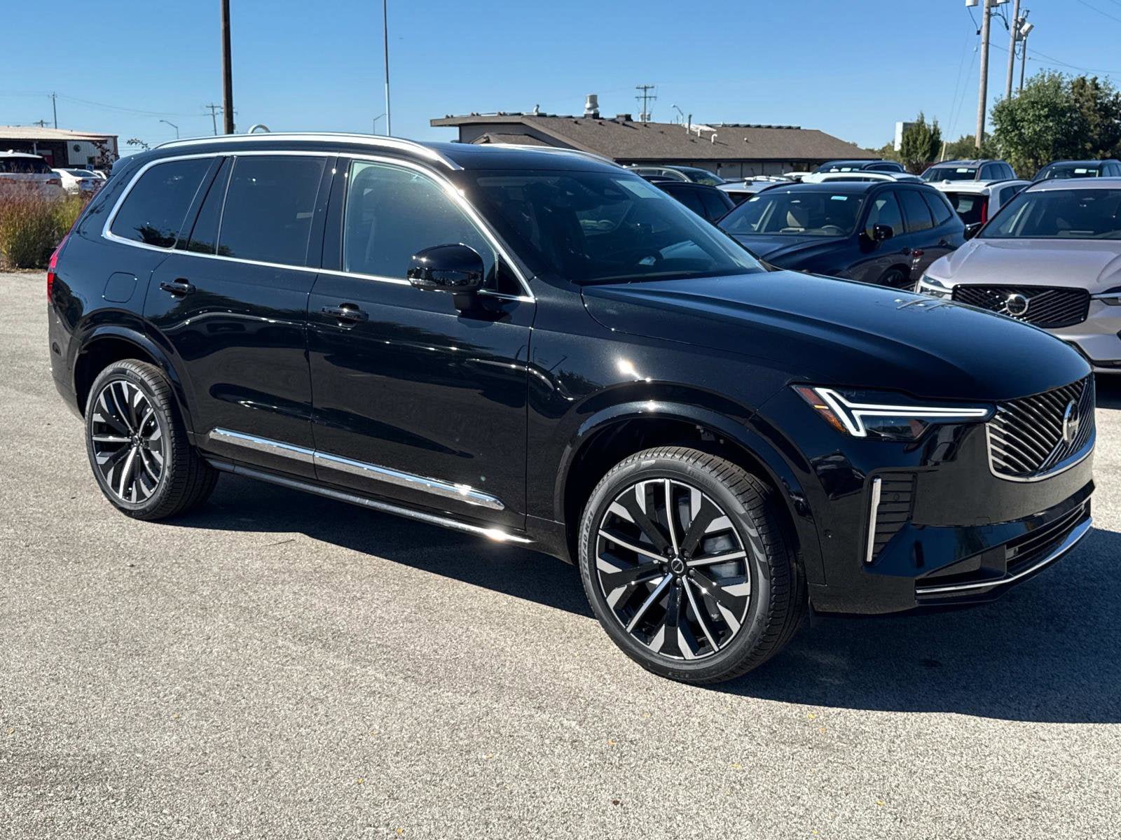 New 2026 Volvo XC90 B6 Plus w/ Protection Package AWD/4WD image 3
