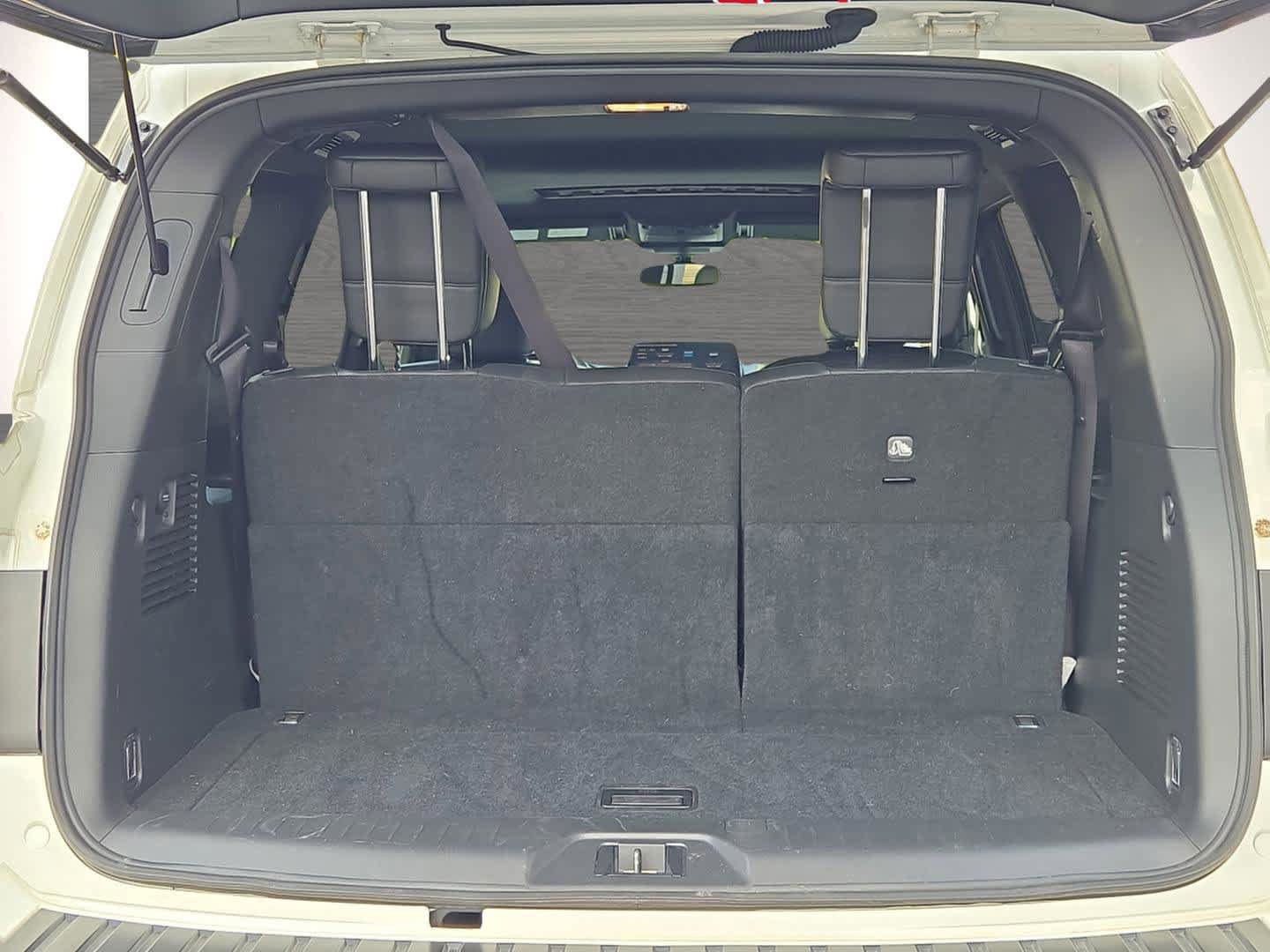 Used 2024 Nissan Armada SL w/ Midnight Edition Package RWD image 12