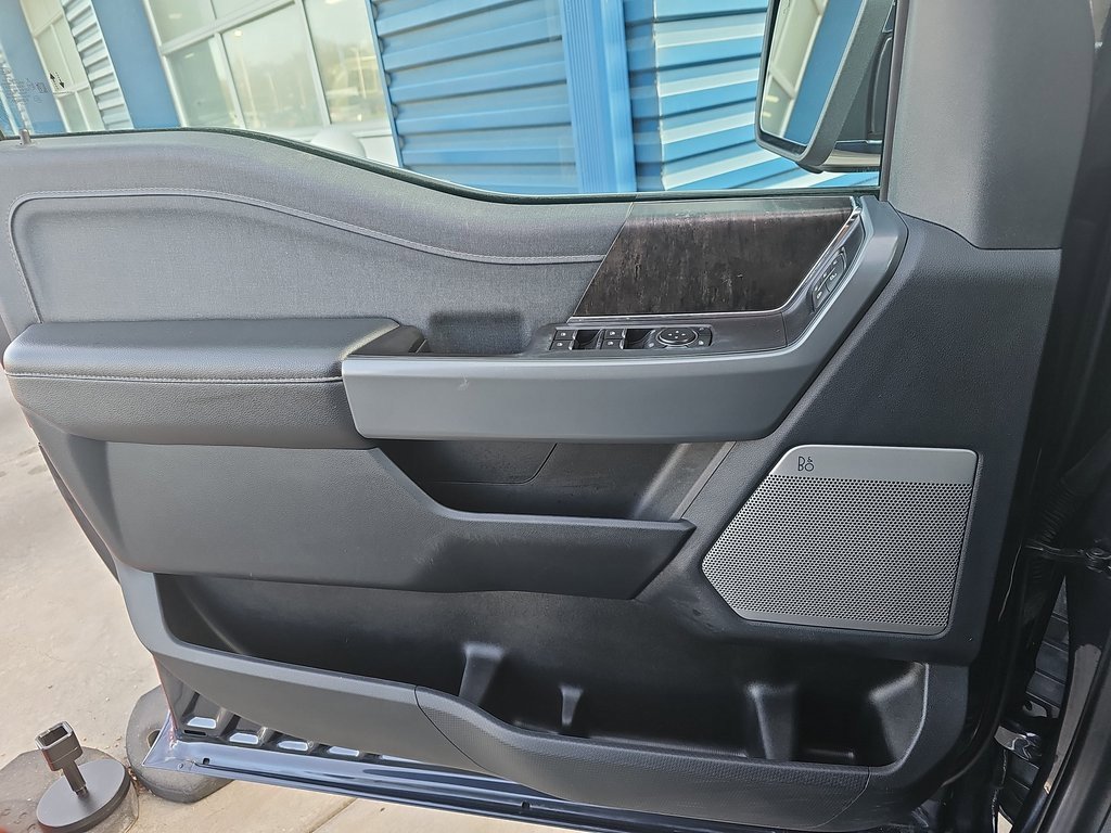 Used 2022 Ford F150 Lariat w/ Max Trailer Tow Package image 25