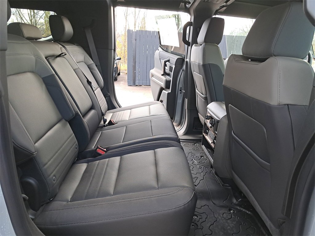 New 2025 GMC Hummer EV 2X w/ Extreme Off-Road Package image 11
