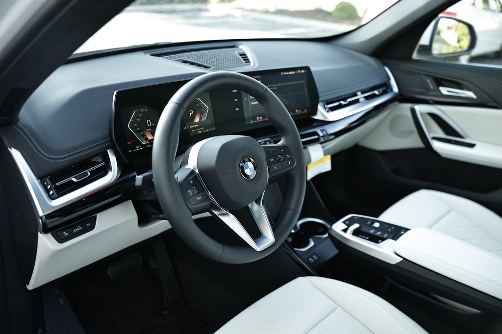 New 2026 BMW X1 xDrive28i w/ Convenience Package AWD/4WD image 18