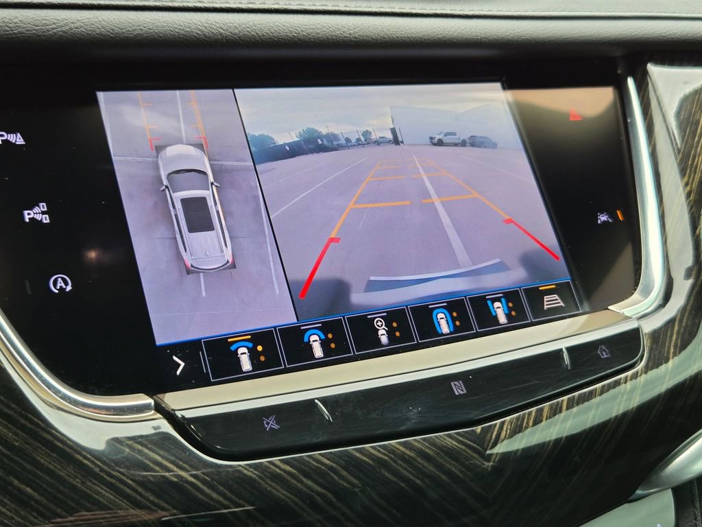Used 2020 Cadillac XT6 Premium Luxury image 19