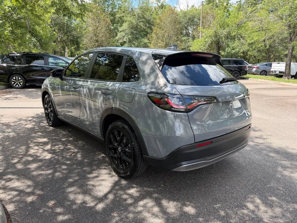 Certified 2025 Honda HR-V Sport image 4