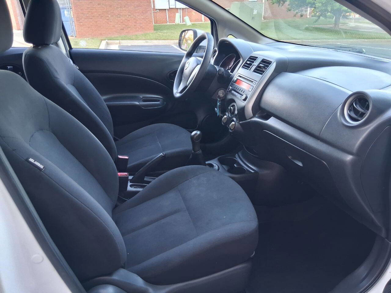 Used 2014 Nissan Versa Note S FWD image 11