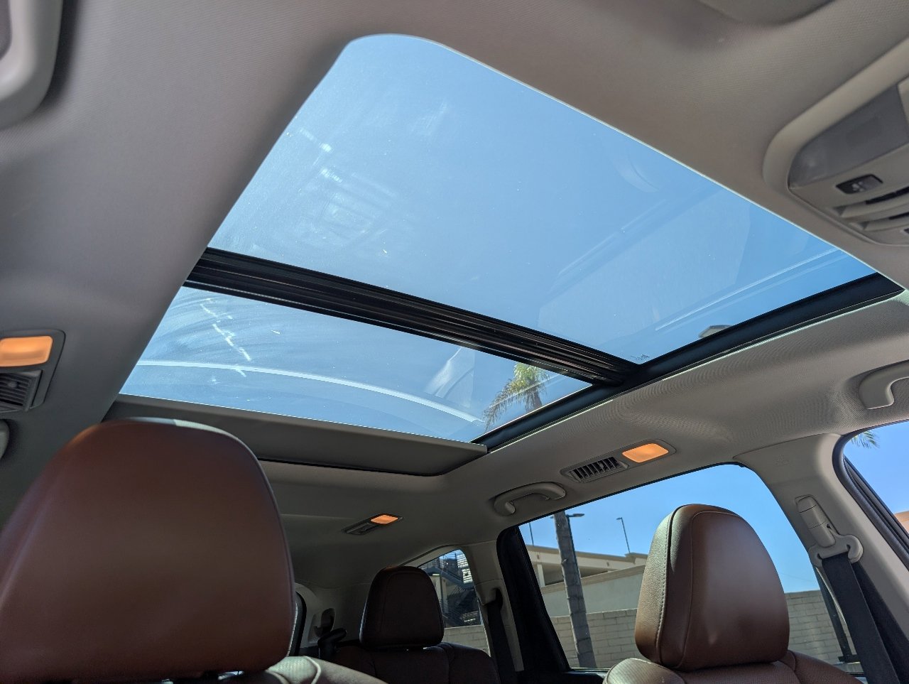 Used 2019 Subaru Ascent Touring w/ Popular Package #2 image 3