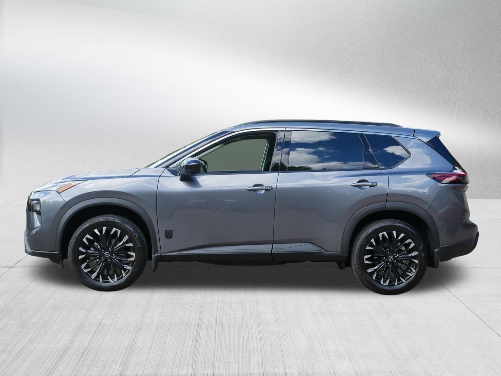 Certified 2026 Nissan Rogue Dark Armor AWD/4WD image 4