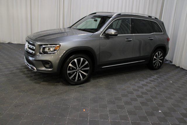 Used 2023 Mercedes-Benz GLB 250 4MATIC image 3