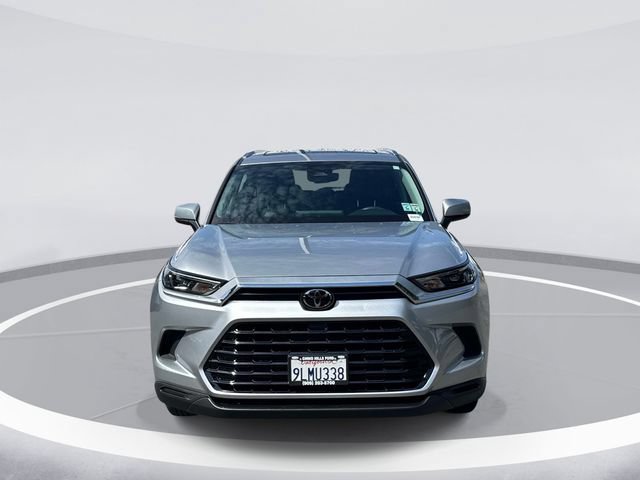 Used 2024 Toyota Grand Highlander AWD image 2