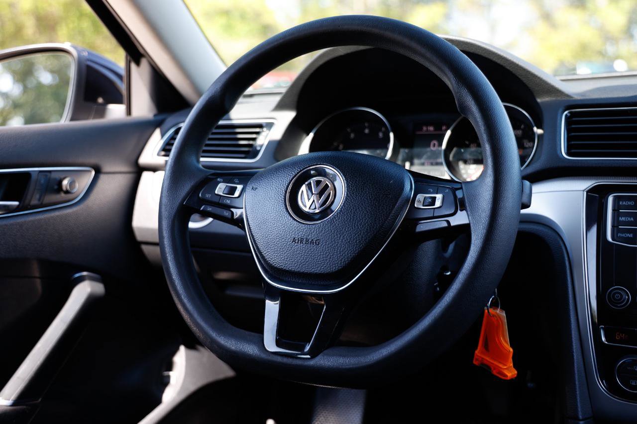 Used 2017 Volkswagen Passat 1.8T S image 26