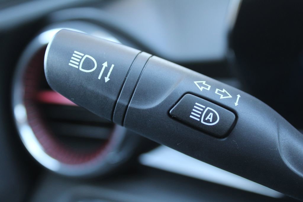 Used 2024 Chevrolet Trax RS image 27