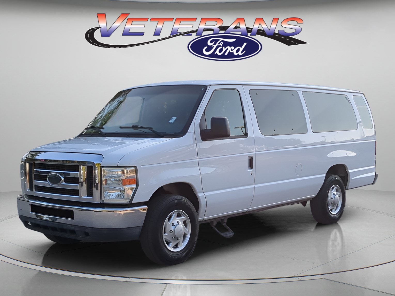 Used 2014 Ford E-350 and Econoline 350 XLT