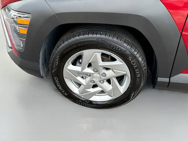 Certified 2025 Hyundai Kona SE image 29