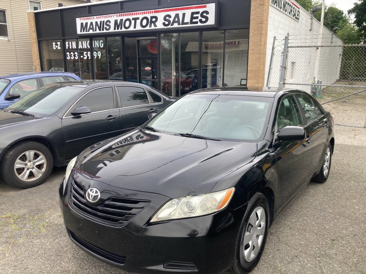 Used 2009 Toyota Camry LE image 1