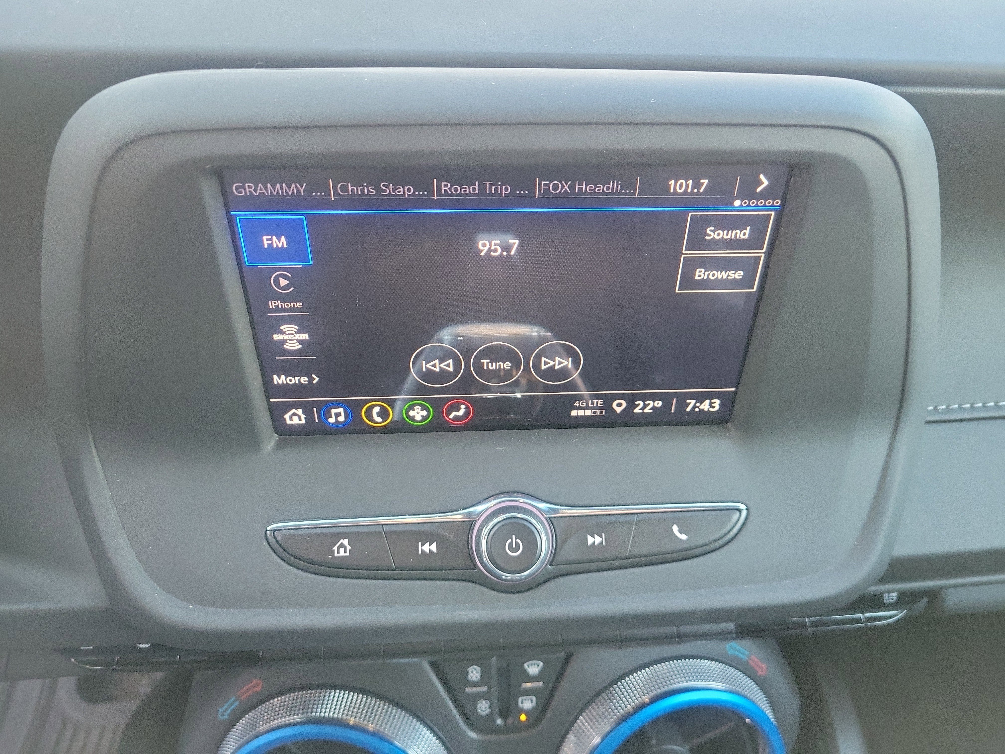 Used 2024 Chevrolet Camaro LT w/ Design Package 1 image 13