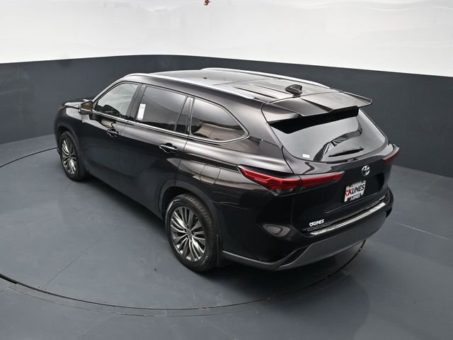 Used 2021 Toyota Highlander Platinum image 45
