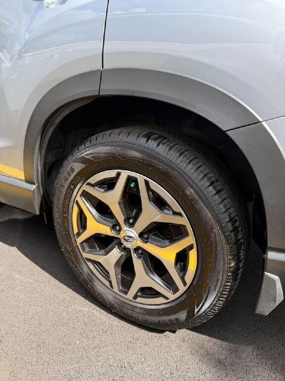 Used 2020 Subaru Forester Premium image 17