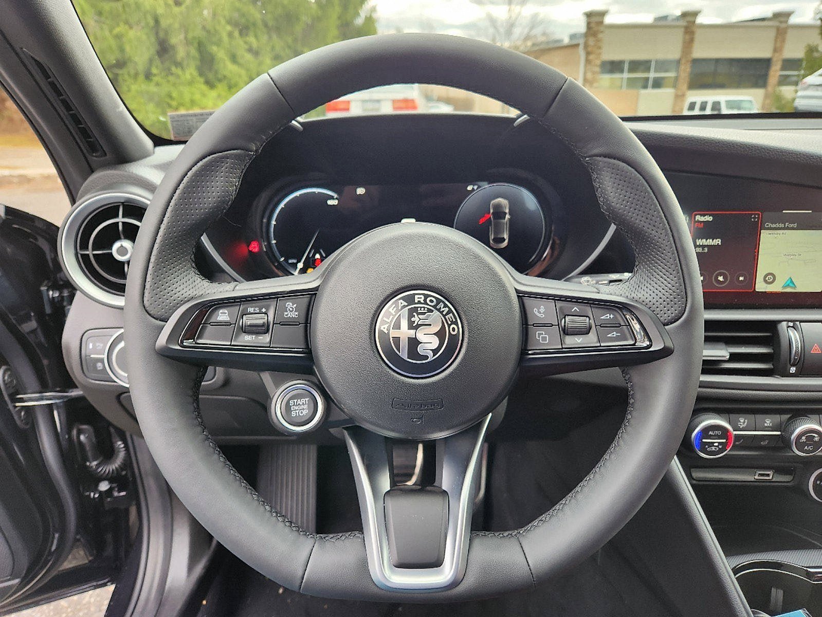 Used 2024 Alfa Romeo Giulia Ti w/ Performance Driving Package image 15
