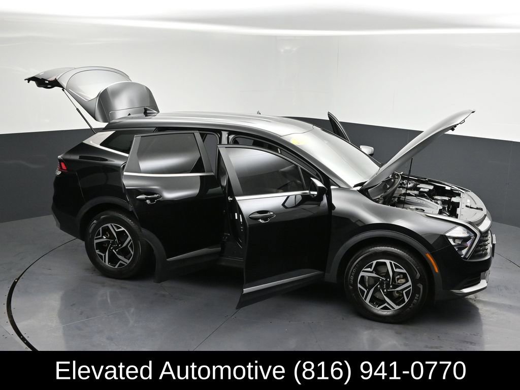 Used 2023 Kia Sportage LX image 28