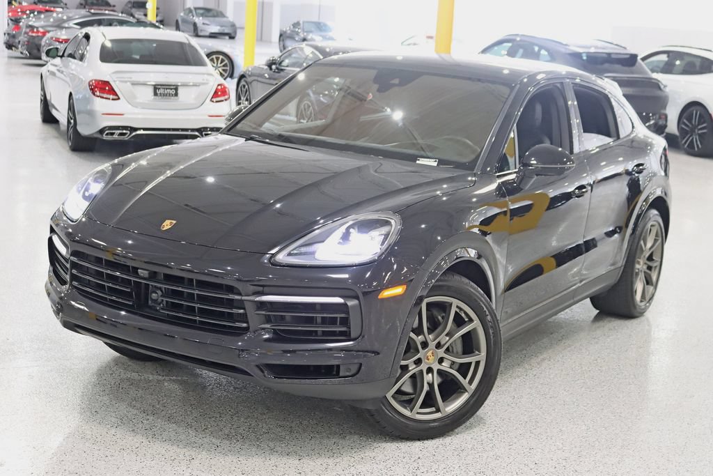Used 2022 Porsche Cayenne S AWD/4WD image 5