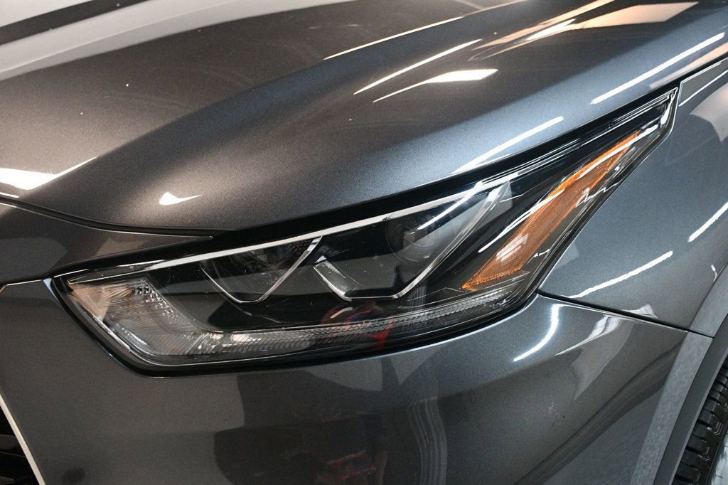 Used 2022 Toyota Highlander Limited AWD/4WD image 12