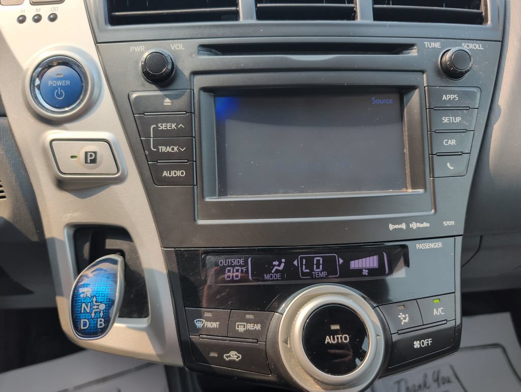 Used 2014 Toyota Prius V Five FWD image 12