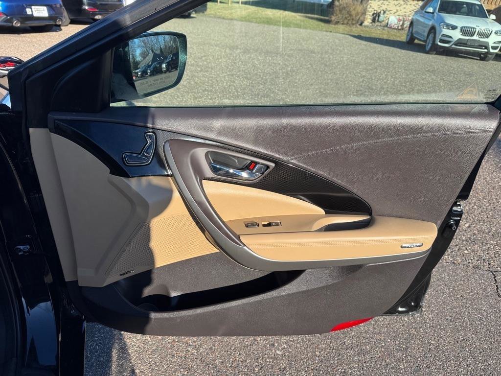 Used 2015 Hyundai Azera Limited FWD image 32