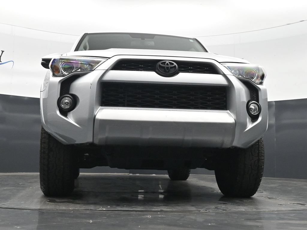 Used 2018 Toyota 4Runner TRD Off-Road Premium AWD/4WD image 27
