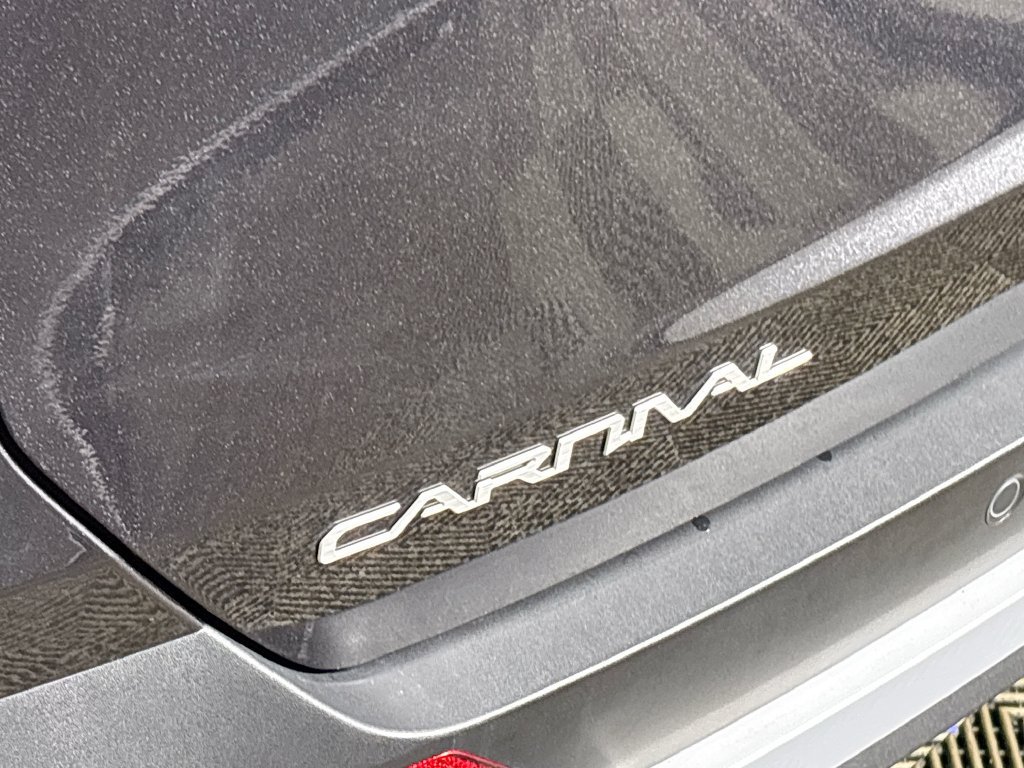 New 2026 Kia Carnival FWD image 23