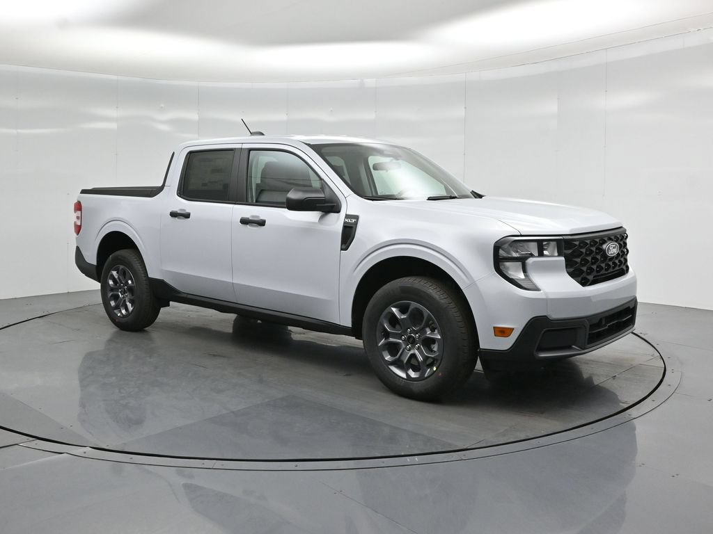 New 2026 Ford Maverick XLT FWD image 18
