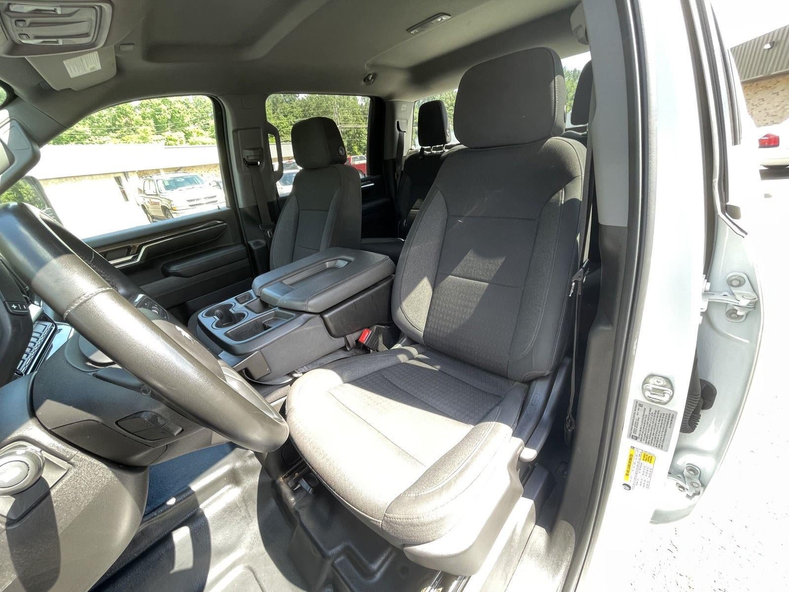 Used 2024 Chevrolet Silverado 2500 LT AWD/4WD image 10